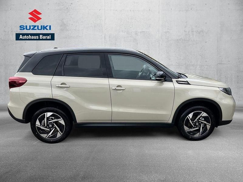 Neu Suzuki Vitara Comfort+ 129 PS (94 kW) 2025 Beige SUV