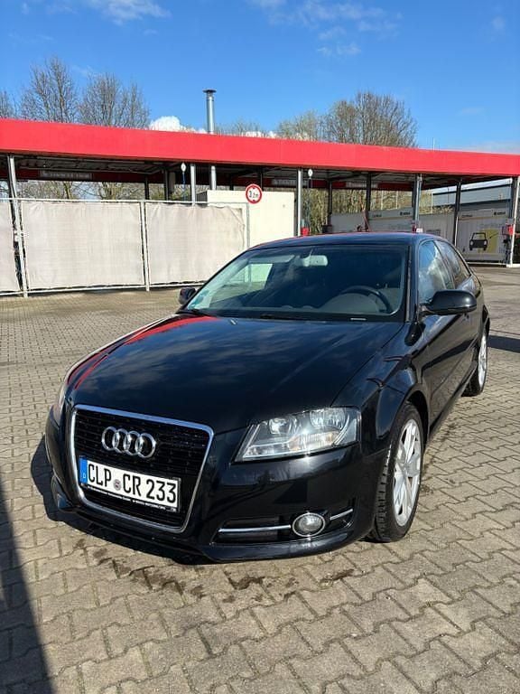 Gebraucht Audi A3 Ambition 105 PS (77 kW) 2012 Schwarz Kleinwagen