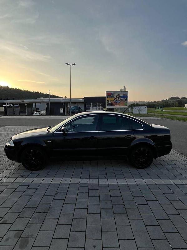 Usata VW Passat 115 CV (84 kW) 2003 Nero Berlina
