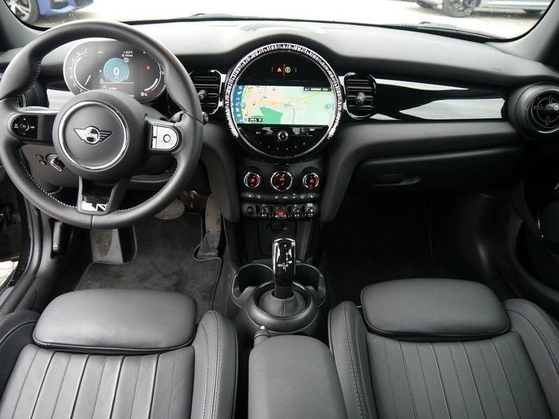 Gebraucht Mini Cooper 136 PS (100 kW) 2023 Schwarz Kleinwagen