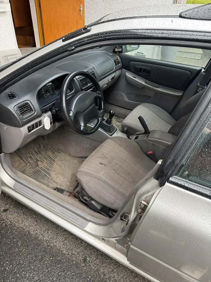 Gebraucht Subaru Impreza 125 PS (91 kW) 2000 Silber Kombi