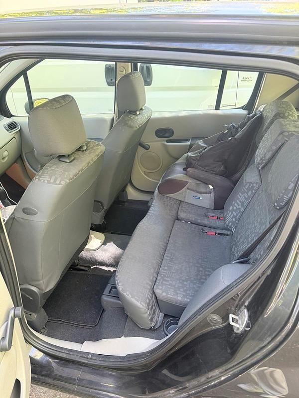 Second-hand Renault Modus 75 CP (55 kW) 2006 Monovolum