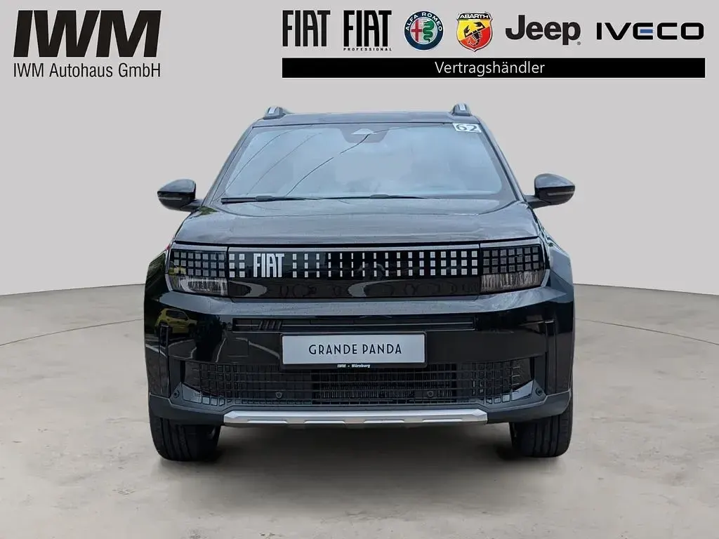 Neu Fiat Grande Panda La Prima 110 PS (80 kW) 2026 Schwarz Kleinwagen