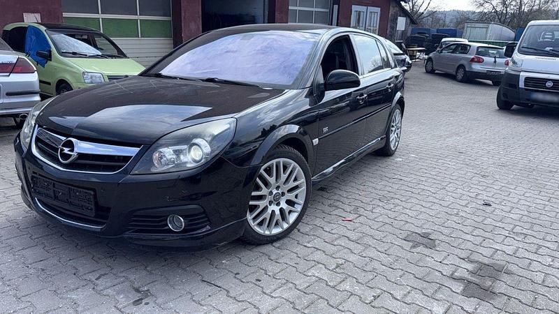 Gebraucht Opel Signum Edition 184 PS (135 kW) 2007 Kleinwagen