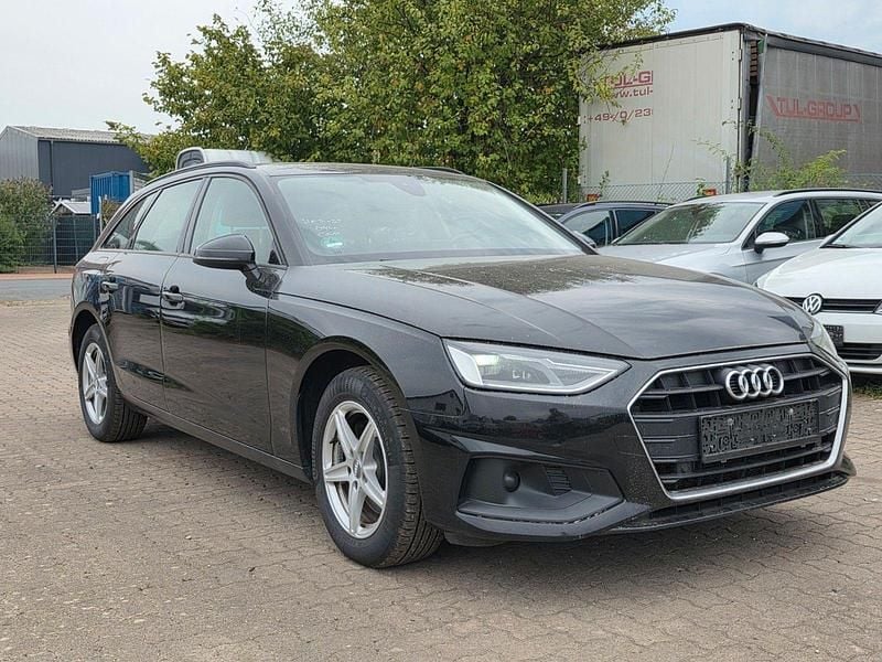 Schwarz Gebraucht 2020 Audi A4 Advanced Kombi | 13.610 € (Guter Preis) - Bild 1/4