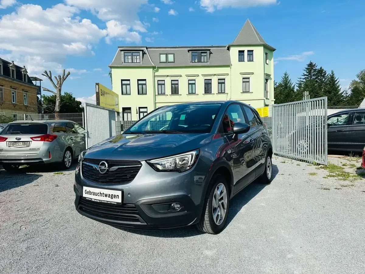 Gebraucht Opel Crossland X Edition 110 PS (80 kW) 2018 Licht grau m2 SUV