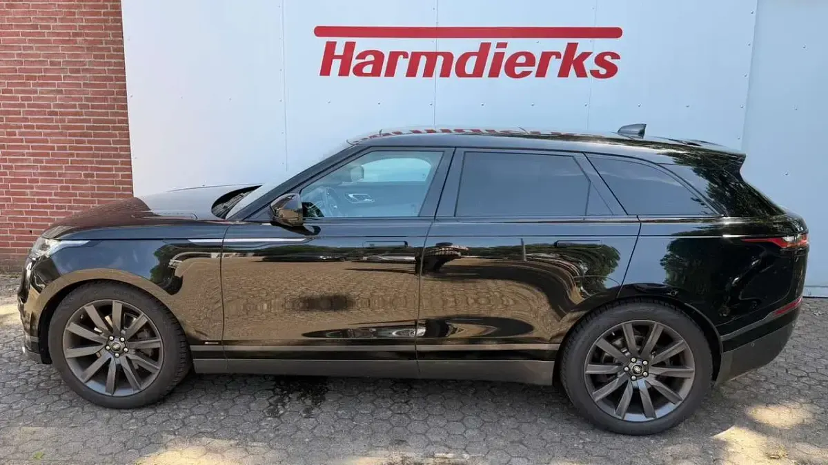 Gebraucht Land Rover Range Rover Velar HSE Dynamic 300 PS (220 kW) 2018 Santorini black SUV