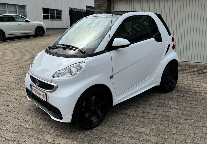 Weiß Gebraucht 2013 Smart ForTwo Coupé Passion Coupé | 4.250 € (Guter Preis) - Bild 1/4
