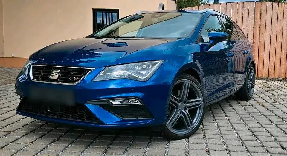 Używany Seat Leon FR 184 KM (135 kW) 2017 Niebieski Kombi