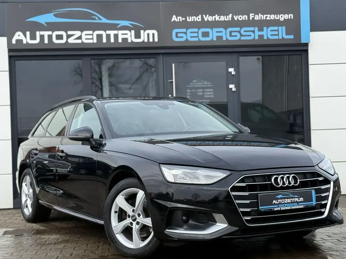Gebraucht Audi A4 Advanced 163 PS (119 kW) 2022 Schwarz Kombi