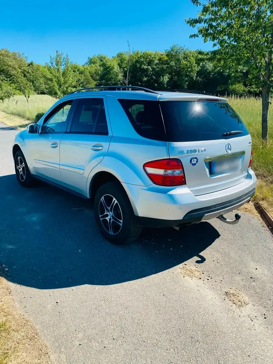 Używany Mercedes ML280 190 KM (139 kW) 2007 Srebrny SUV