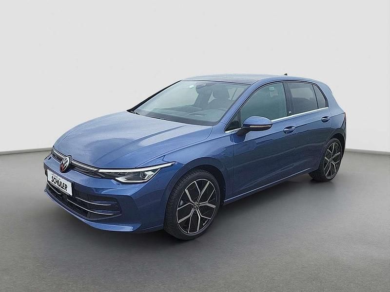 Gebraucht VW Golf VIII Edition 150 PS (110 kW) 2024 Blau (anemonenblau metallic) Limousine