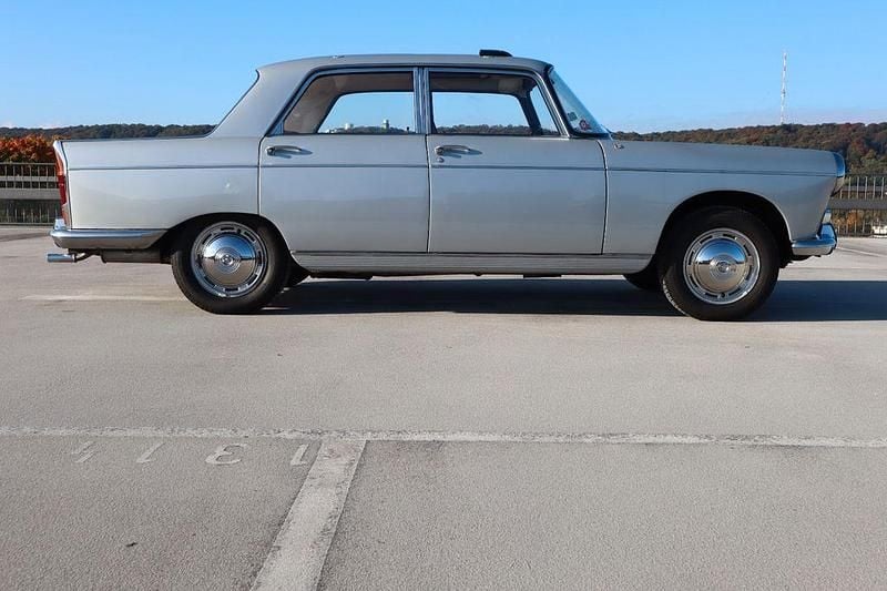 Gebraucht Peugeot 404 73 PS (53 kW) 1968 Grau Limousine