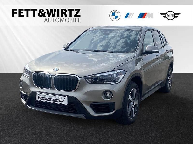 Grau Gebraucht 2019 BMW X1 Advantage SUV | 23.695 € (Fairer Preis) - Bild 1/3