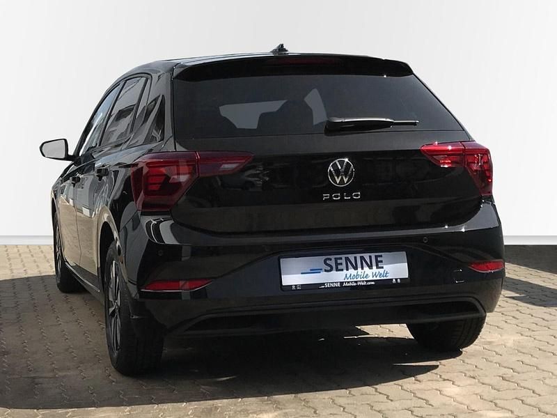 Gebraucht VW Polo Move 95 PS (69 kW) 2024 Schwarz (deep black perleffekt) Limousine