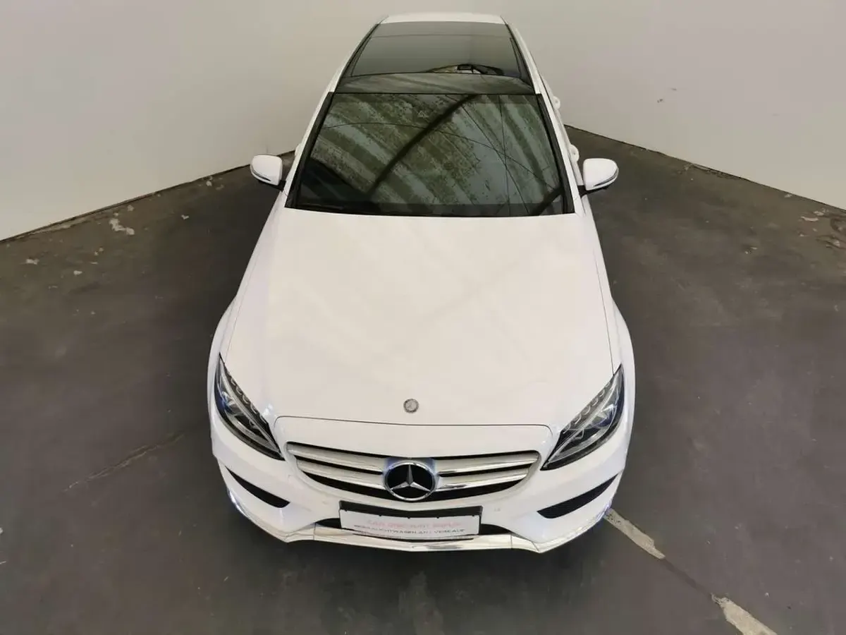 Gebraucht Mercedes C220 AMG line 170 PS (125 kW) 2016 Polarweiss  unilack Kombi