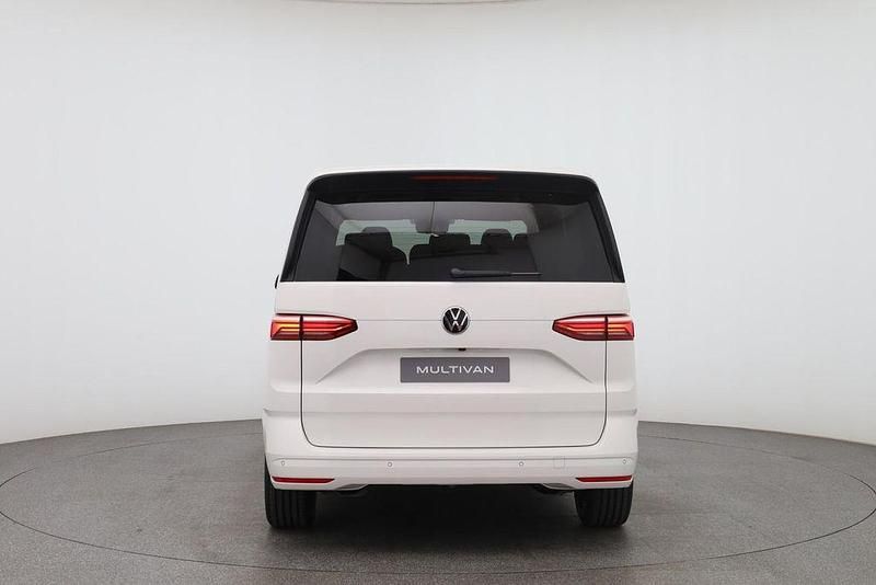 Neu VW Multivan Business 150 PS (110 kW) 2026 Weiß Van