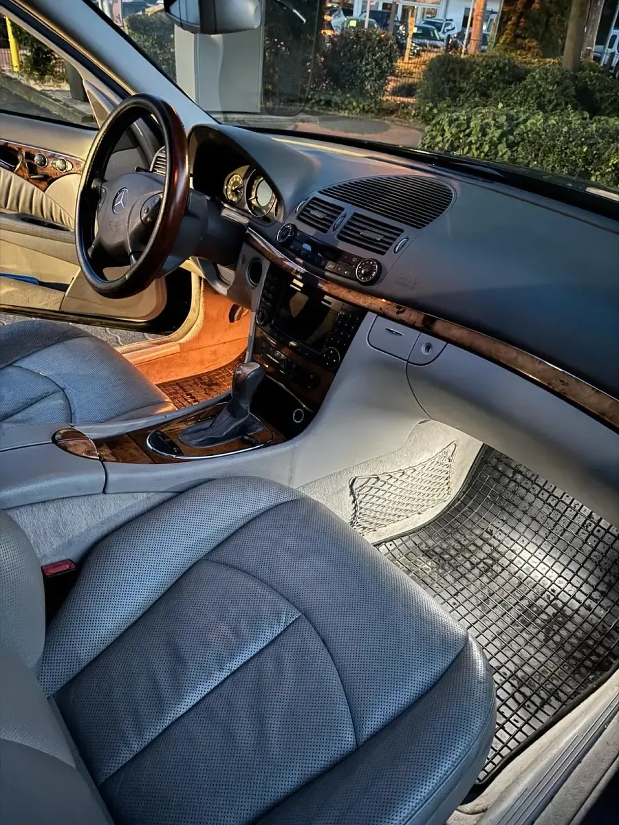 Gebraucht Mercedes E320 Elegance 224 PS (164 kW) 2004 Schwarz Limousine