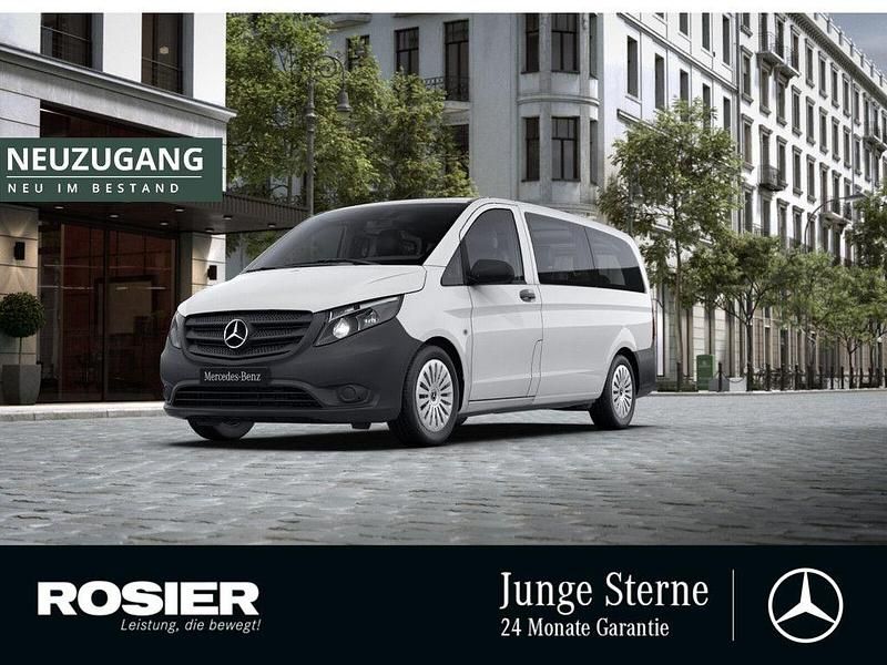 Weiss / arktikweiss Gebraucht 2022 Mercedes Vito Kombi | 36.831 € (Teuer) - Bild 1/4