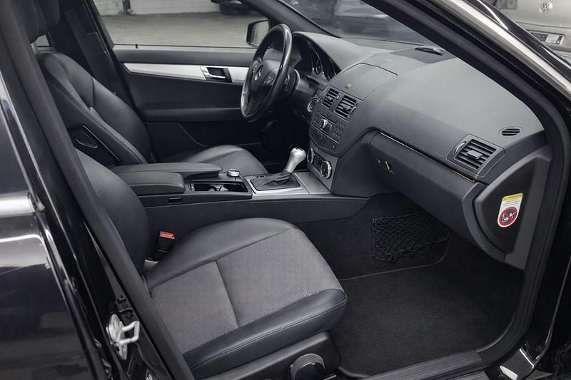 Gebraucht Mercedes C250 AMG 204 PS (150 kW) 2010 Schwarz Kombi