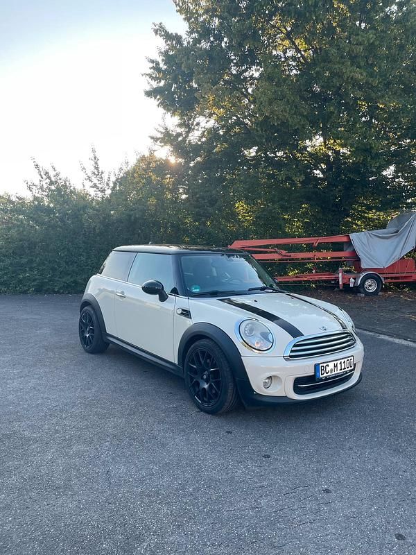 Beige Gebraucht 2011 Mini Cooper Kleinwagen | 5.300 € (Superpreis) - Bild 1/4