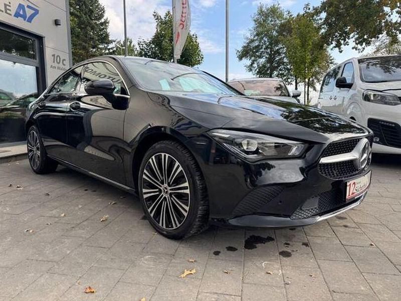 Gebraucht Mercedes CLA220 190 PS (139 kW) 2023 Schwarz Limousine