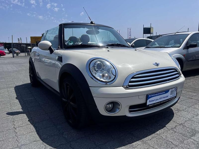Pepper white Gebraucht 2010 Mini Cooper Cabriolet Cabrio | 8.200 € (Etwas zu teuer) - Bild 1/4
