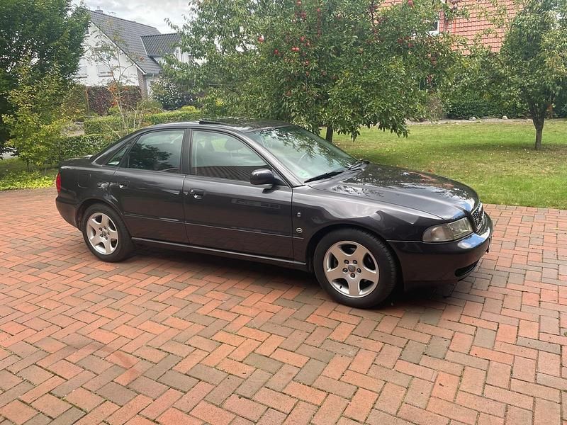Brugt Audi A4 150 HK (110 kW) 1995 Sedan