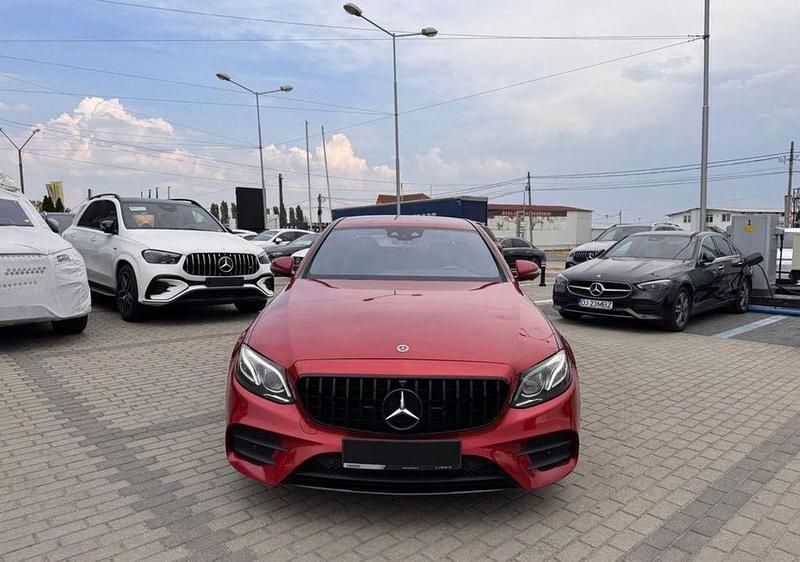 Rot Gebraucht 2018 Mercedes E350 Limousine | 29.900 € (Etwas zu teuer) - Bild 1/4