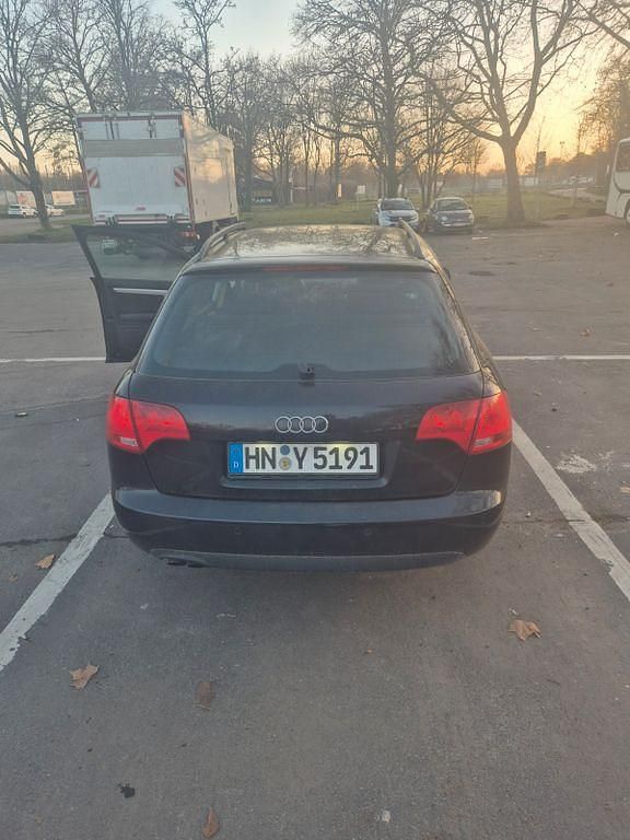 Second-hand Audi A4 140 CP (102 kW) 2007 Negru Break