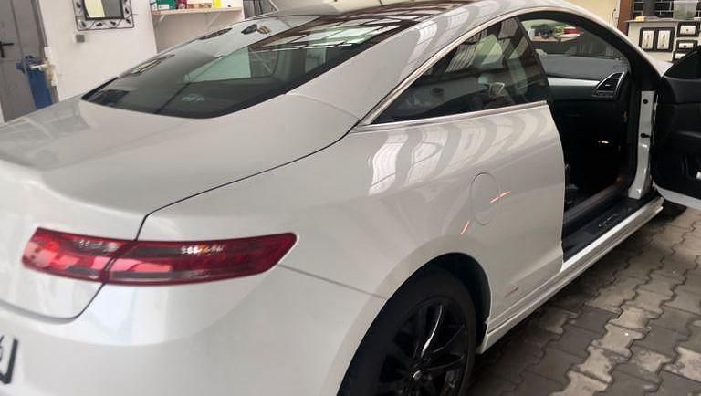 Gebraucht Renault Laguna III 235 PS (172 kW) 2010 Weiß Coupé