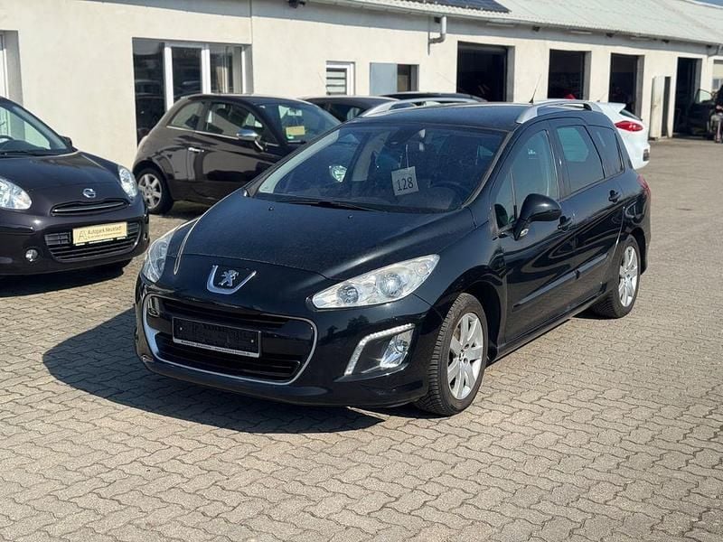 Gebraucht Peugeot 308 SW Active 111 PS (81 kW) 2012 Schwarz Kombi