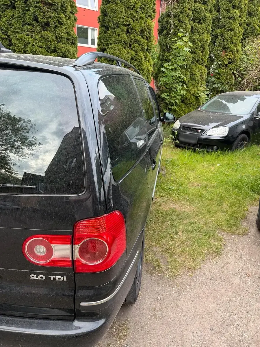 Gebraucht VW Sharan 140 PS (102 kW) 2007 Schwarz Van / Kleinbus