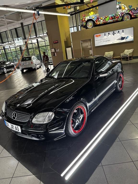 Gebraucht Mercedes SLK320 219 PS (161 kW) 2000 Schwarz Cabrio