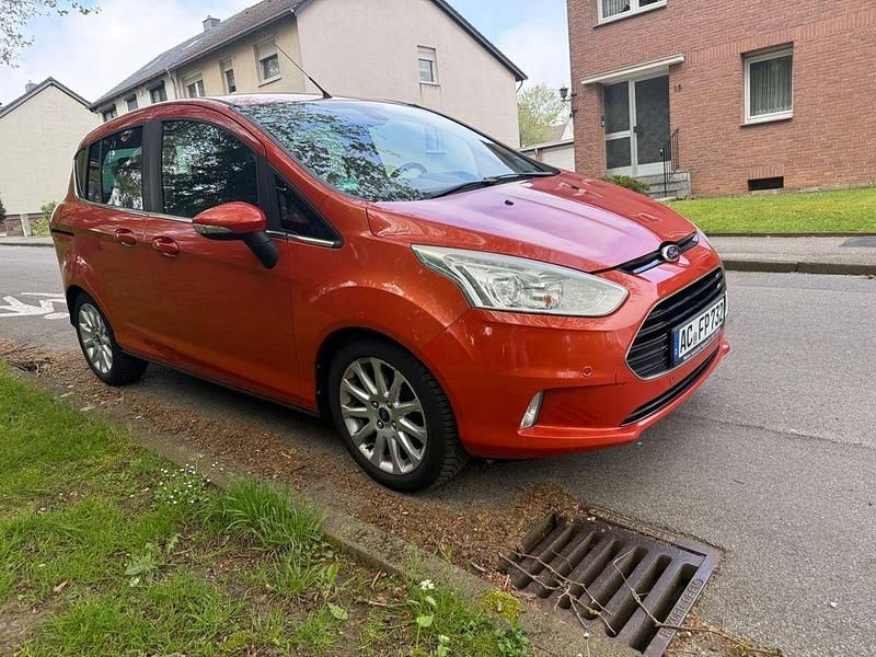 Gebraucht Ford B-MAX Titanium 101 PS (74 kW) 2014 Orange Van / Kleinbus