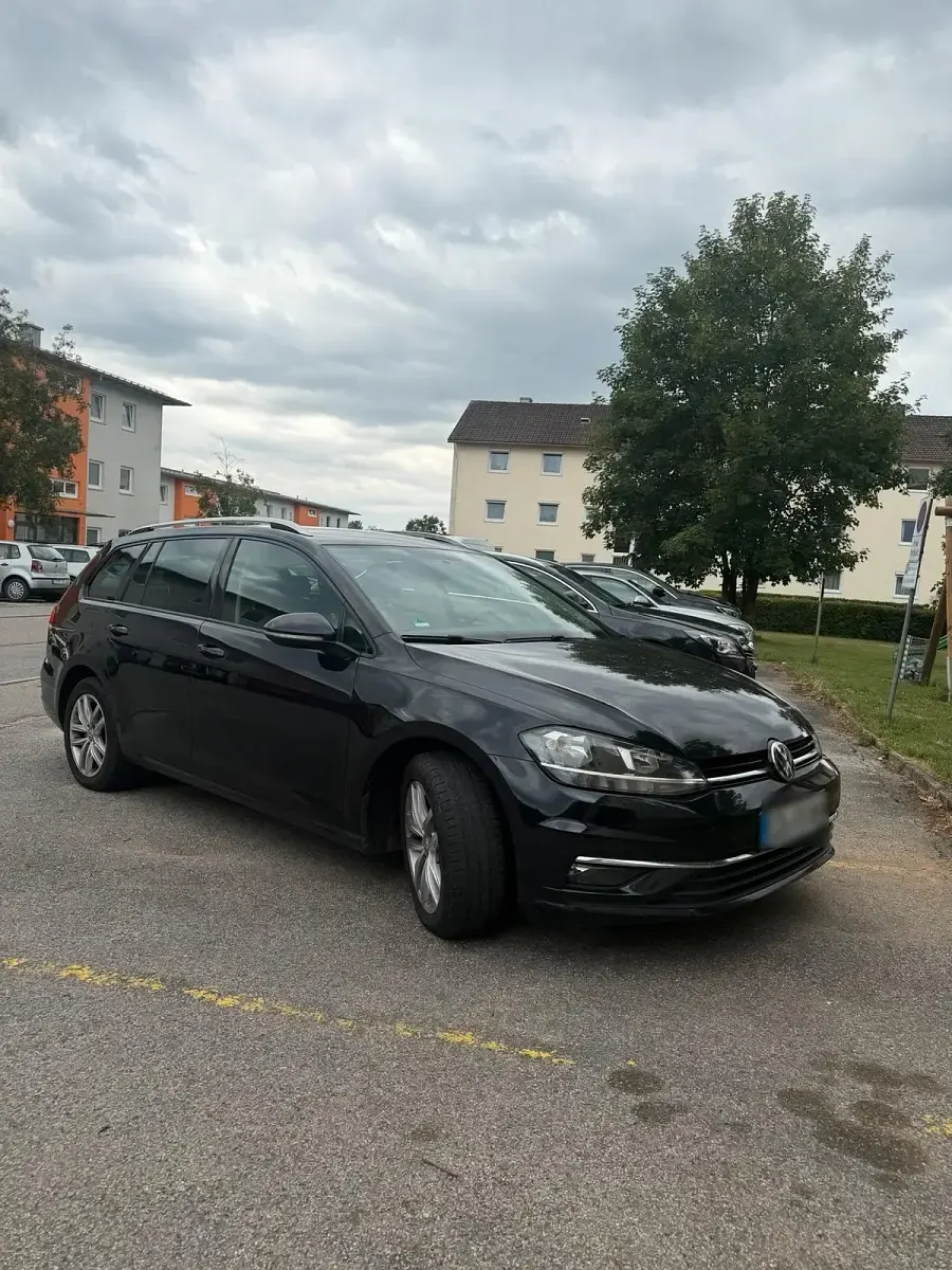 Gebraucht VW Golf VII 115 PS (84 kW) 2018 Schwarz Limousine