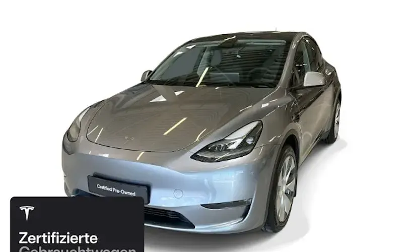 Second-hand Tesla Model Y 273 kW (372 CP) 2023 Argintiu SUV