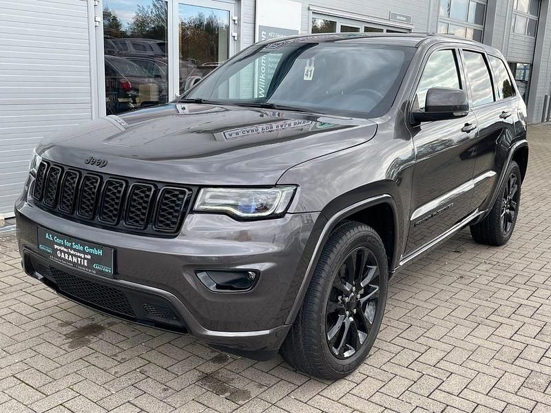 Grau Gebraucht 2021 Jeep Grand Cherokee SUV | 32.900 € - Bild 1/4
