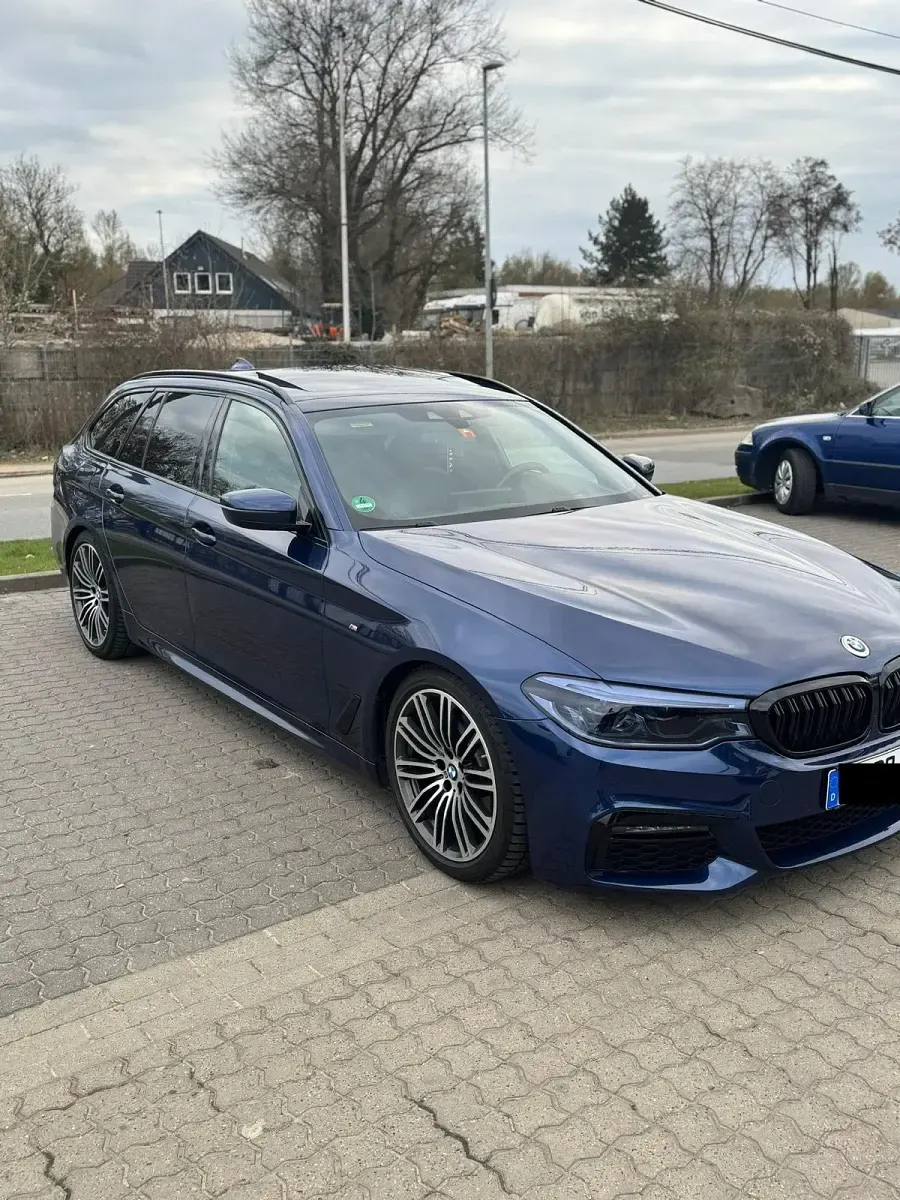 Gebraucht BMW 520 M Sport 190 PS (139 kW) 2018 Blau Kombi