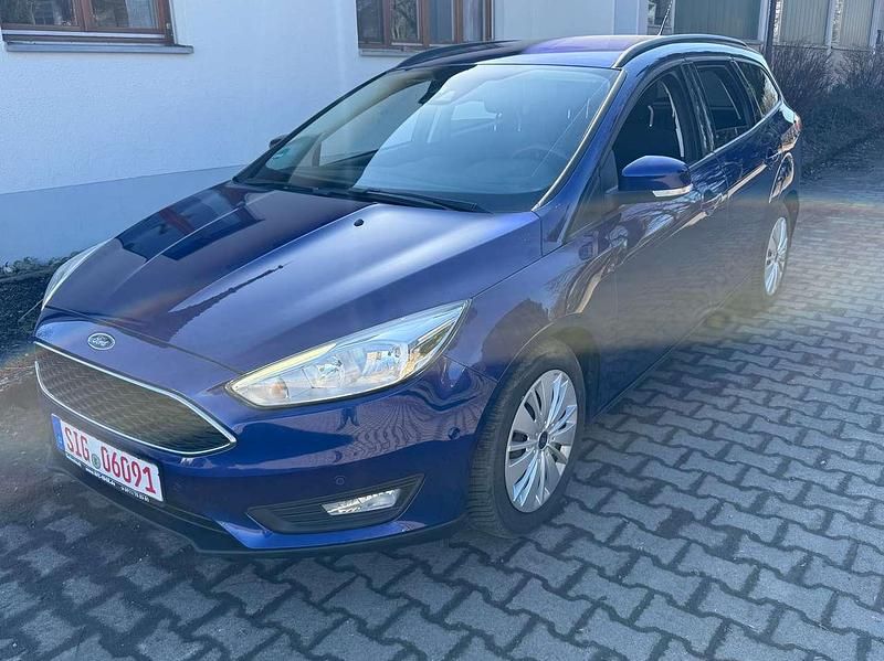 Gebraucht Ford Focus Business Edition 120 PS (88 kW) 2016 Indicblau metallic Kombi