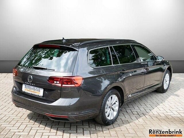 Gebraucht VW Passat Business 150 PS (110 kW) 2024 Mangangrau metallic Kombi