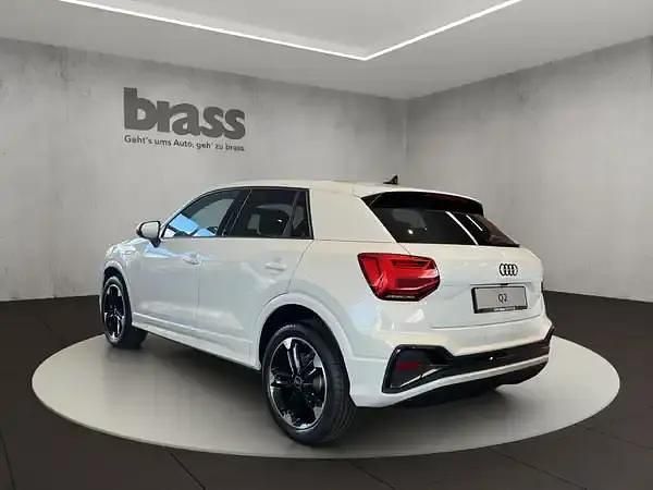 Neu Audi Q2 Ambiente 150 PS (110 kW) 2026 Gletscherweiß metallic SUV