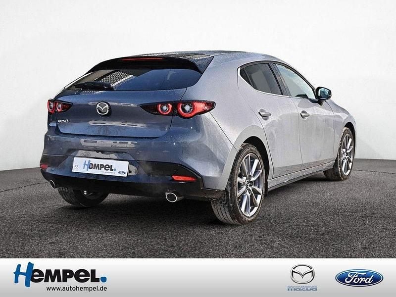 Neu Mazda 3 140 PS (102 kW) 2026 Grau Limousine