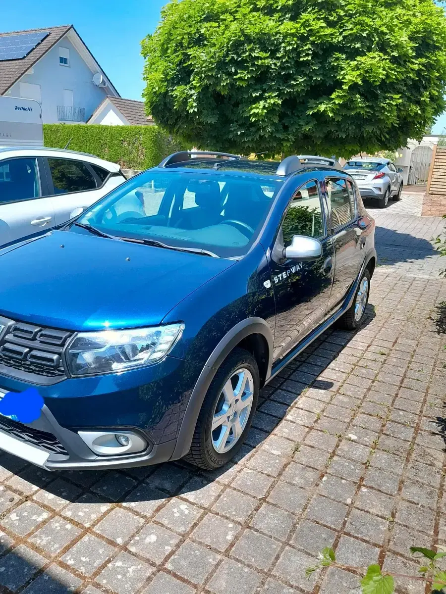 Gebraucht Dacia Sandero Stepway 66 PS (48 kW) 2016 Blau SUV