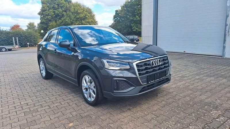Gebraucht Audi Q2 110 PS (80 kW) 2022 Grau SUV