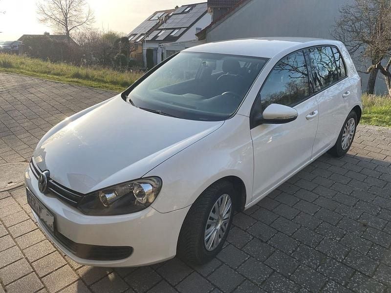 Gebraucht VW Golf VI Trendline 80 PS (58 kW) 2009 Weiß Kleinwagen