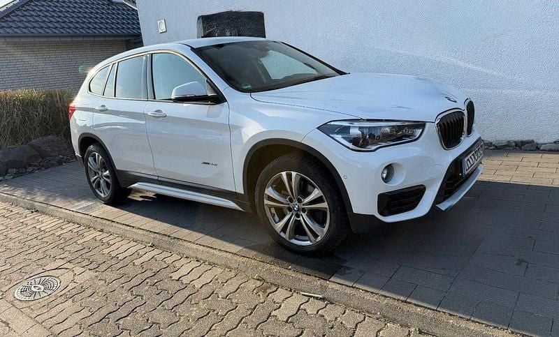 Gebraucht BMW X1 Sport Line 192 PS (141 kW) 2017 Weiß SUV