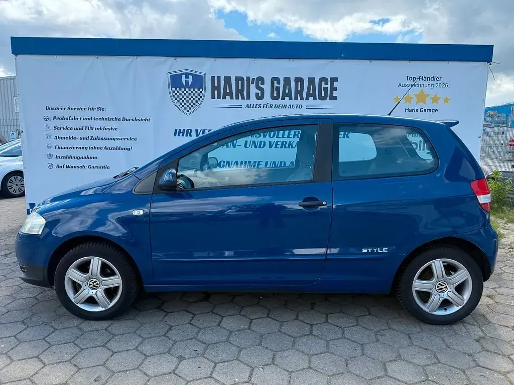 Gebraucht VW Fox 54 PS (39 kW) 2010 Blau Kleinwagen