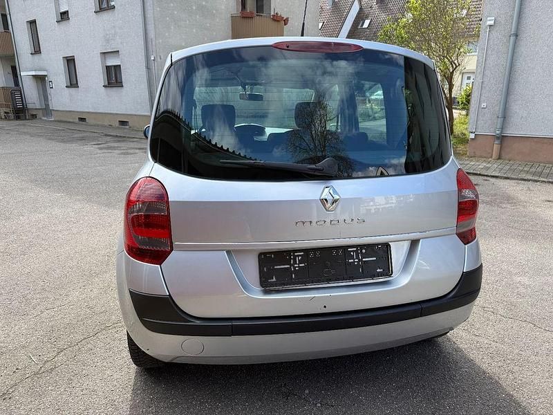 Gebraucht Renault Grand Modus Dynamique 75 PS (55 kW) 2008 Silber Van / Kleinbus
