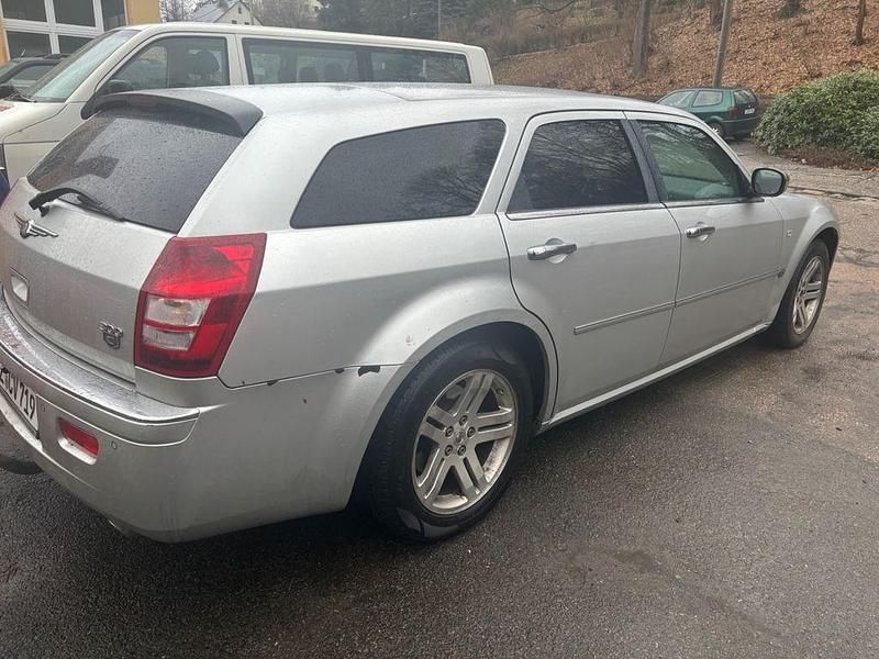 Gebraucht Chrysler 300C 218 PS (160 kW) 2007 Silber Limousine
